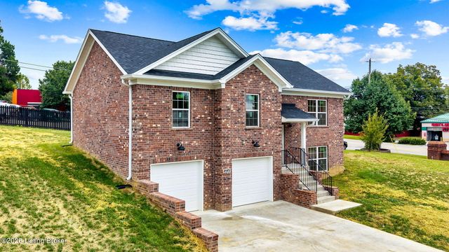 2125 Churchdown Ln, Louisville, KY 40214