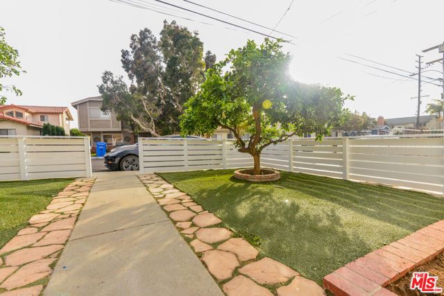 2107 Pullman Lane A, Redondo Beach, CA 90278