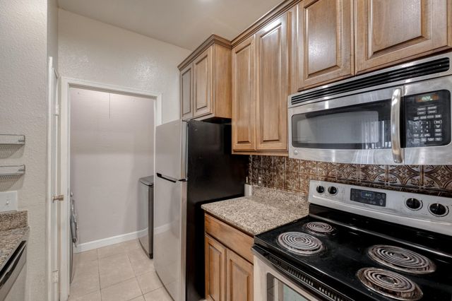 12166 Metric BLVD 1007, Austin, TX 78758