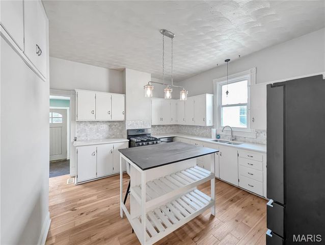 222 Wabash Avenue, Belleville, IL 62220