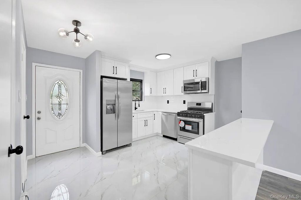 326 Berriman Street, Brooklyn, NY 11208 — exterior