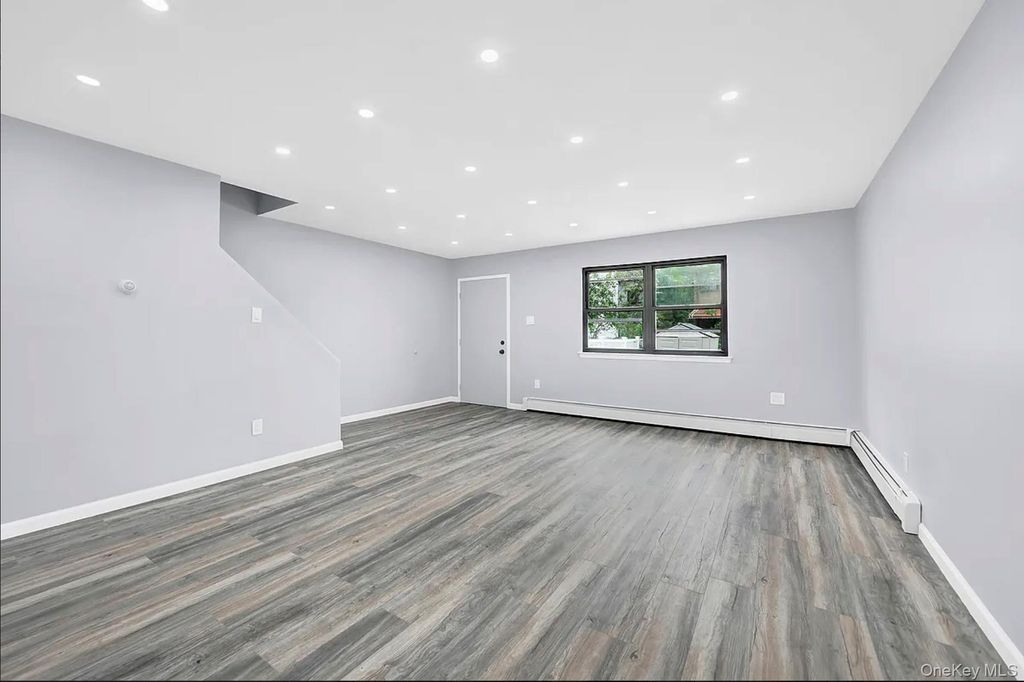 326 Berriman Street, Brooklyn, NY 11208 — photo 5