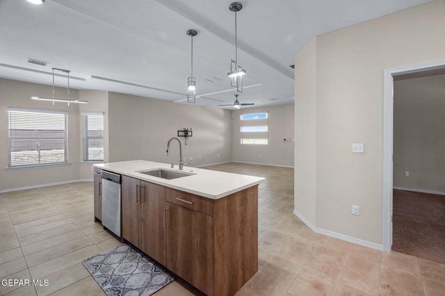 7722 ENCHANTED RIDGE Drive, El Paso, TX 79911