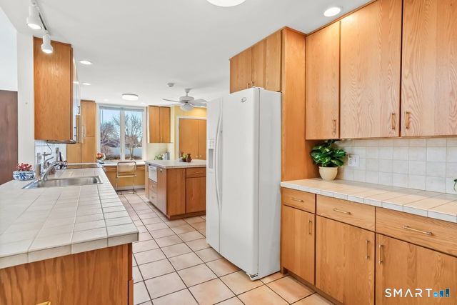 225 Lordship Road, Stratford, CT 06615