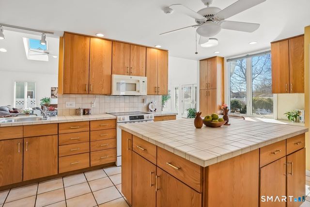 225 Lordship Road, Stratford, CT 06615