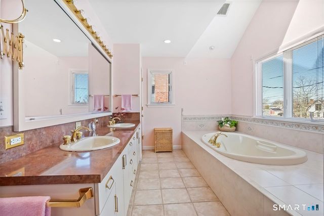 225 Lordship Road, Stratford, CT 06615