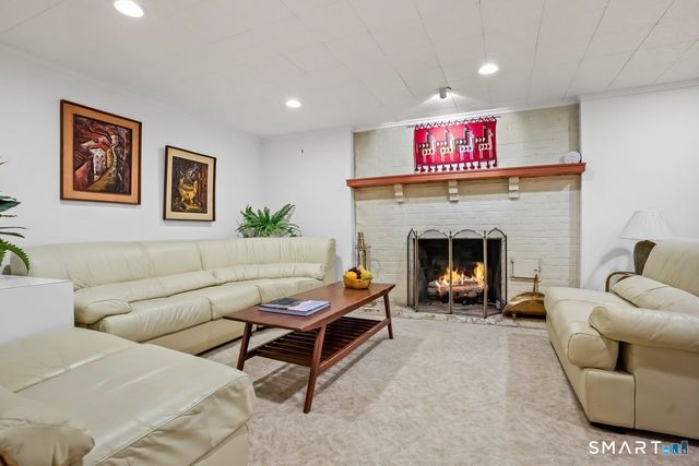 225 Lordship Road, Stratford, CT 06615