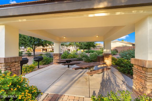 466 E BENRICH Drive, Gilbert, AZ 85295