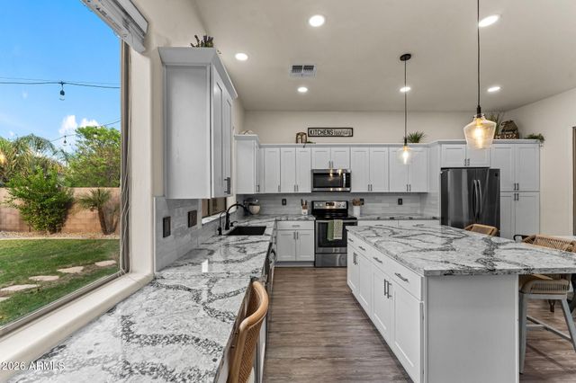 466 E BENRICH Drive, Gilbert, AZ 85295
