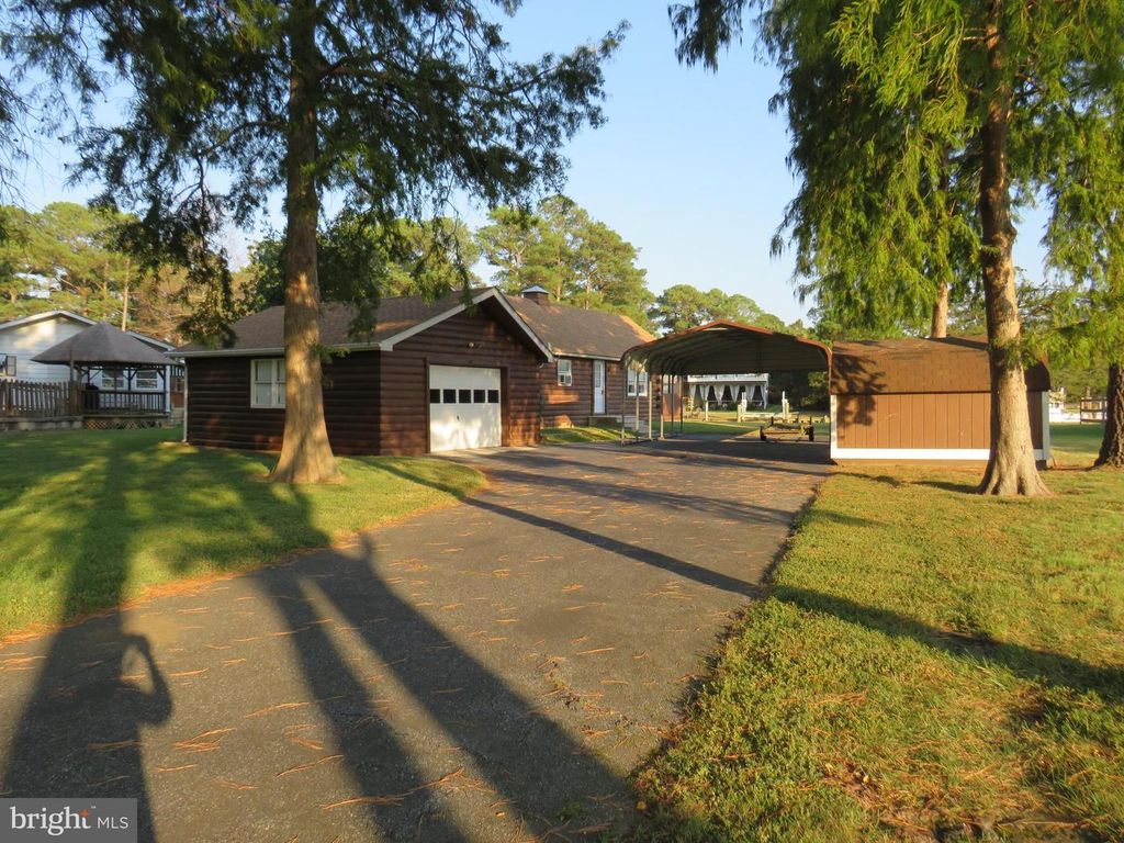 5205 DEBRA RD, Crisfield, MD 21817