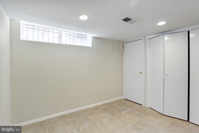 3909 WOODLAWN RD, Chevy Chase, MD 20815