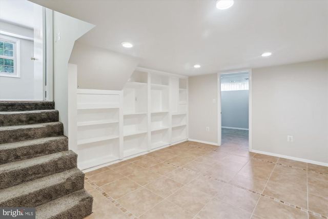 3909 WOODLAWN RD, Chevy Chase, MD 20815