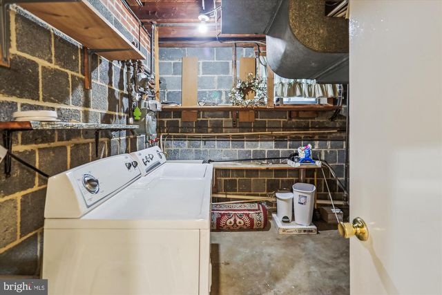 3909 WOODLAWN RD, Chevy Chase, MD 20815