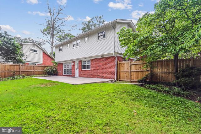 3909 WOODLAWN RD, Chevy Chase, MD 20815