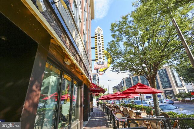 3909 WOODLAWN RD, Chevy Chase, MD 20815