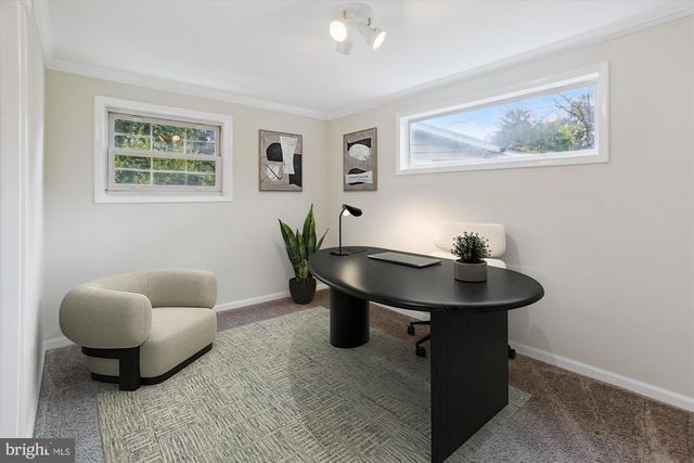 3909 WOODLAWN RD, Chevy Chase, MD 20815