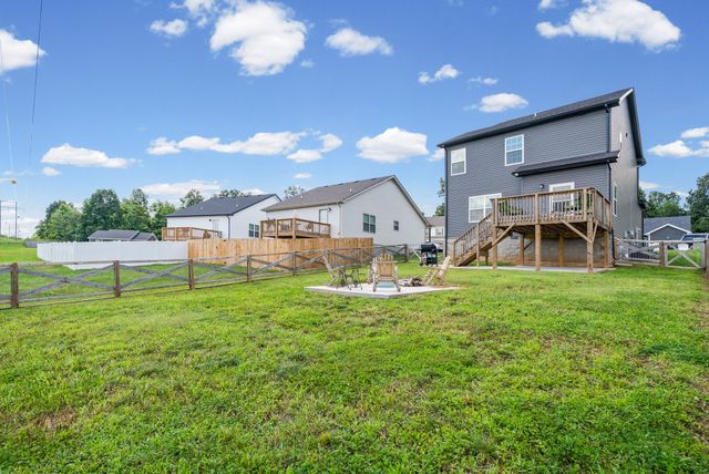 467 Mattingly Dr, Clarksville, TN 37042