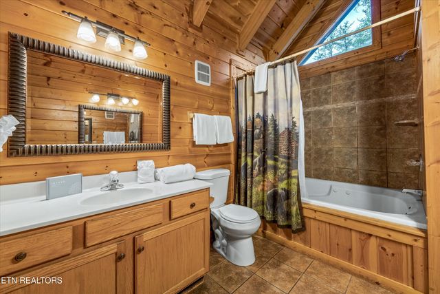 1323 Zachary Thomas Lane, Sevierville, TN 37876