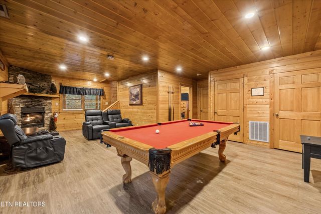 1323 Zachary Thomas Lane, Sevierville, TN 37876