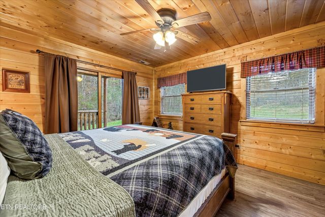 1323 Zachary Thomas Lane, Sevierville, TN 37876