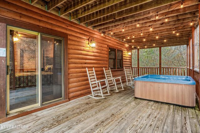 1323 Zachary Thomas Lane, Sevierville, TN 37876