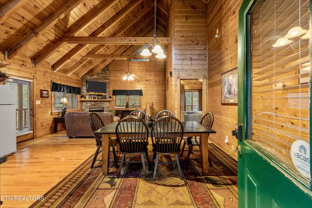 1323 Zachary Thomas Lane, Sevierville, TN 37876