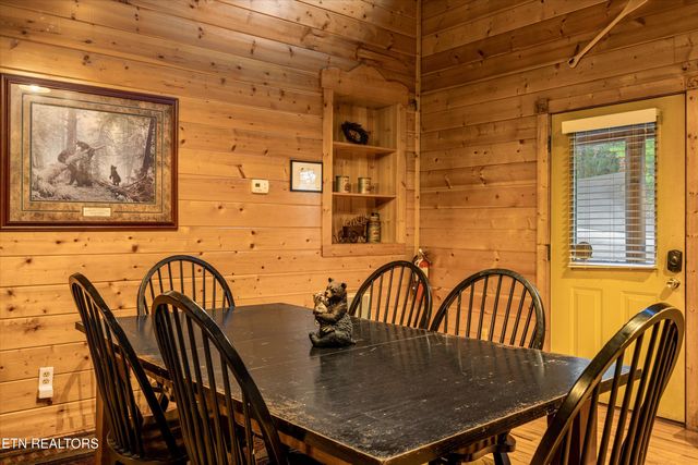 1323 Zachary Thomas Lane, Sevierville, TN 37876