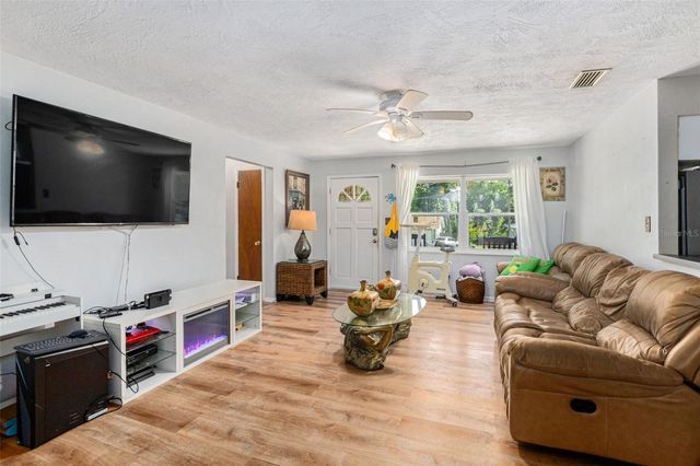 210 RED ROSE LANE, Inverness, FL 34452