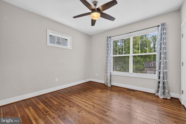105 EDGEMONT CIR, Locust Grove, VA 22508
