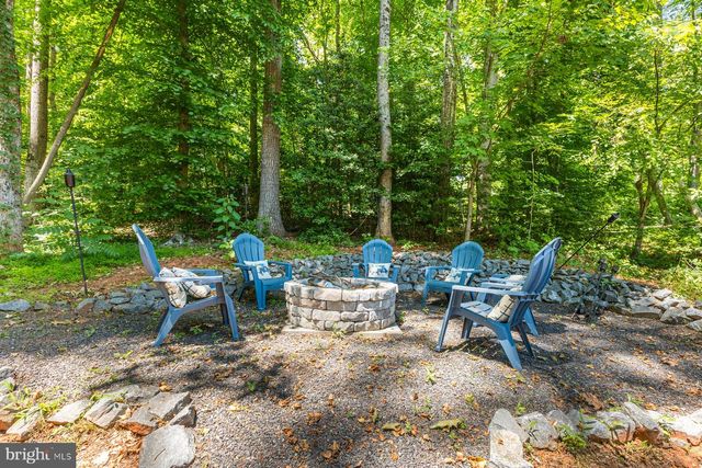 105 EDGEMONT CIR, Locust Grove, VA 22508