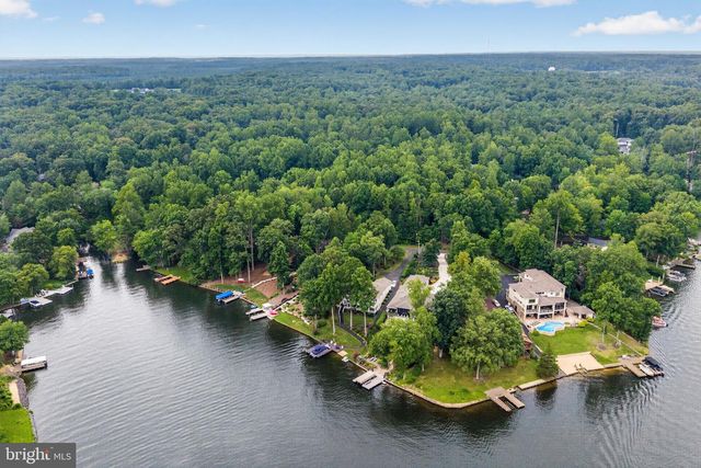 105 EDGEMONT CIR, Locust Grove, VA 22508