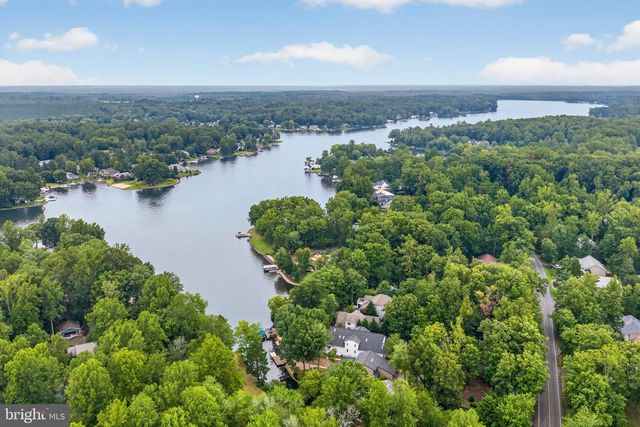 105 EDGEMONT CIR, Locust Grove, VA 22508
