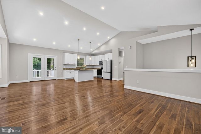 105 EDGEMONT CIR, Locust Grove, VA 22508