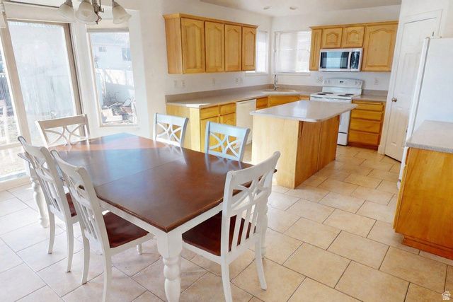 4353 W MAPLE MEADOWS DR, West Valley City, UT 84120