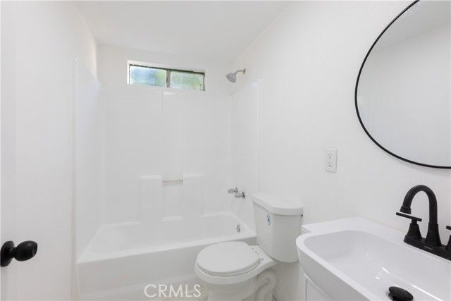 711 N Crane Avenue, Compton, CA 90221