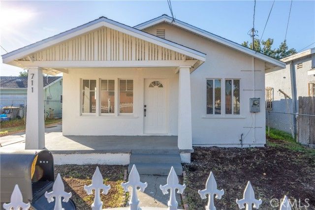 711 N Crane Avenue, Compton, CA 90221