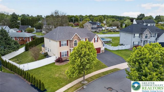 764 Mohican Drive, Easton, PA 18040