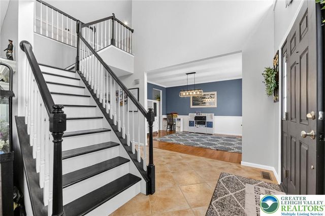 764 Mohican Drive, Easton, PA 18040