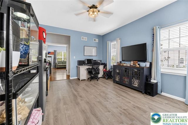 764 Mohican Drive, Easton, PA 18040