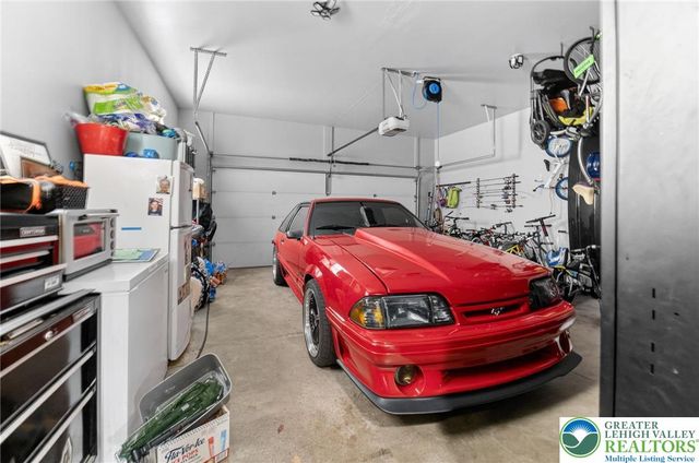 764 Mohican Drive, Easton, PA 18040