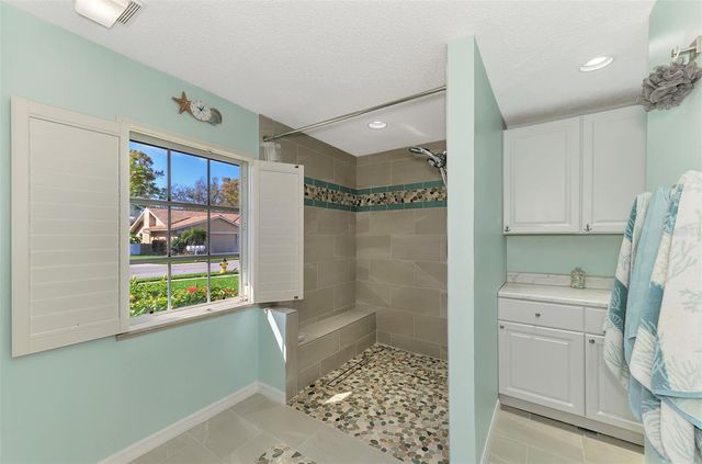 1421 GLENEAGLES DRIVE, Venice, FL 34292