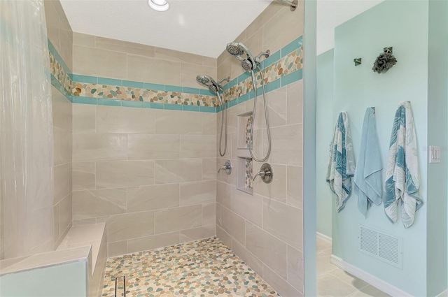 1421 GLENEAGLES DRIVE, Venice, FL 34292