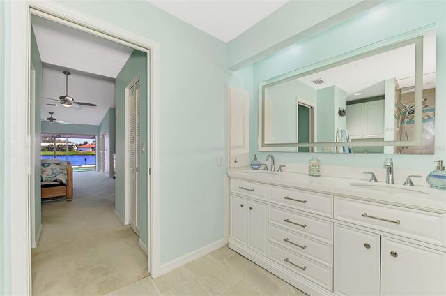 1421 GLENEAGLES DRIVE, Venice, FL 34292