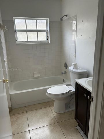 9136 NW 192nd Terrace, Hialeah, FL 33018