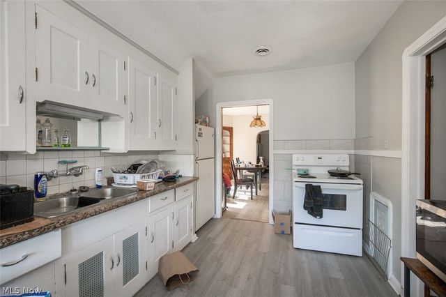 4120 Trowbridge Avenue, Cleveland, OH 44109