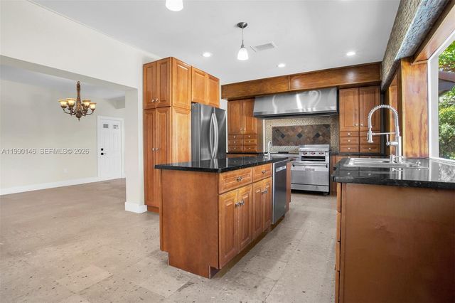 545 S Shore Drive, Miami Beach, FL 33141