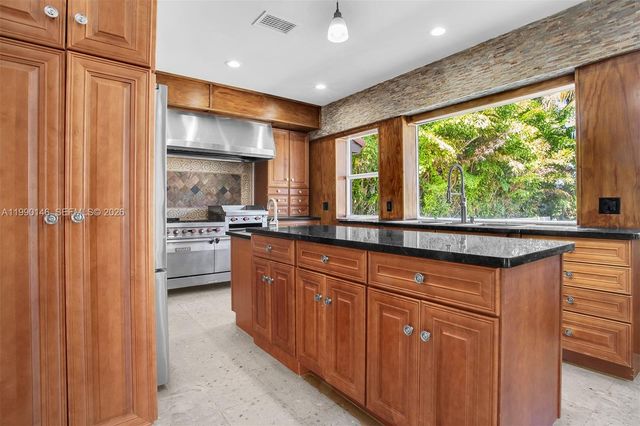 545 S Shore Drive, Miami Beach, FL 33141
