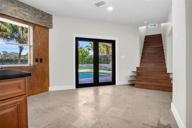 545 S Shore Drive, Miami Beach, FL 33141
