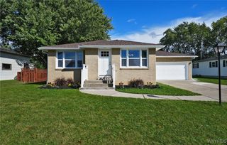 14 Cheryl Road, West Seneca, NY 14224