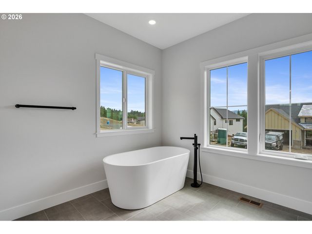 483 Meadows Dr, Manzanita, OR 97130
